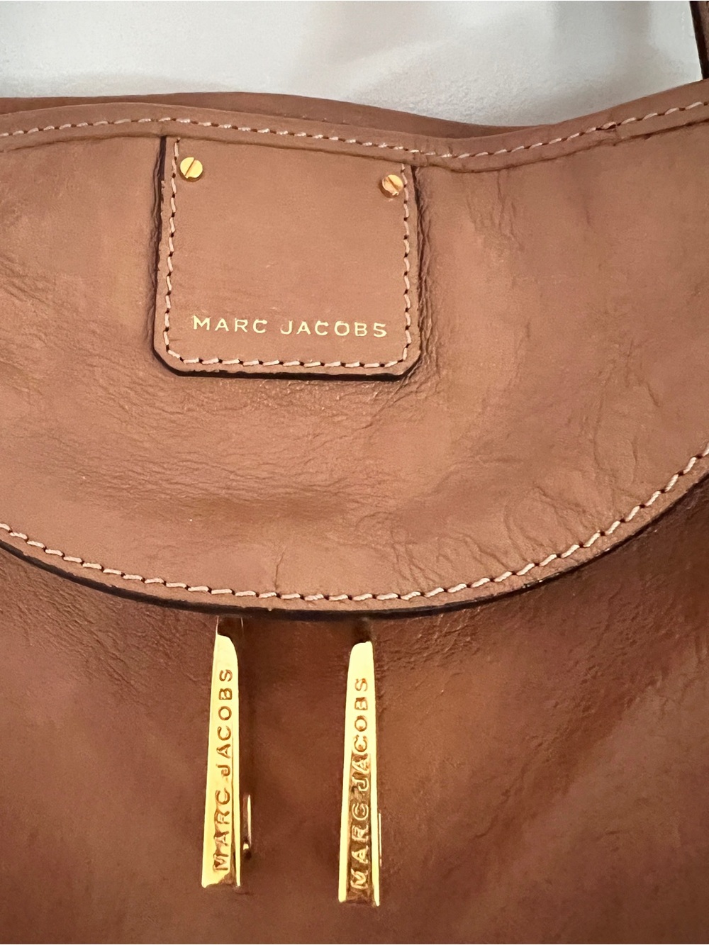 Marc Jacobs Brown Leather Tote Shoulder Bag with Gold Hardware - Picture 2 of 12